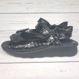 Wolky picha black patent leather sandals size 37